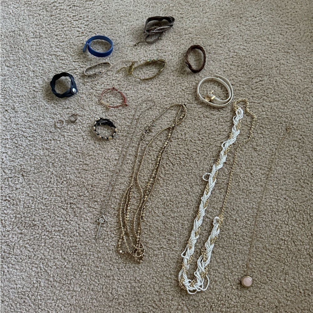 15pc Jewelry Lot- Mixed Metals & Dainty Styles